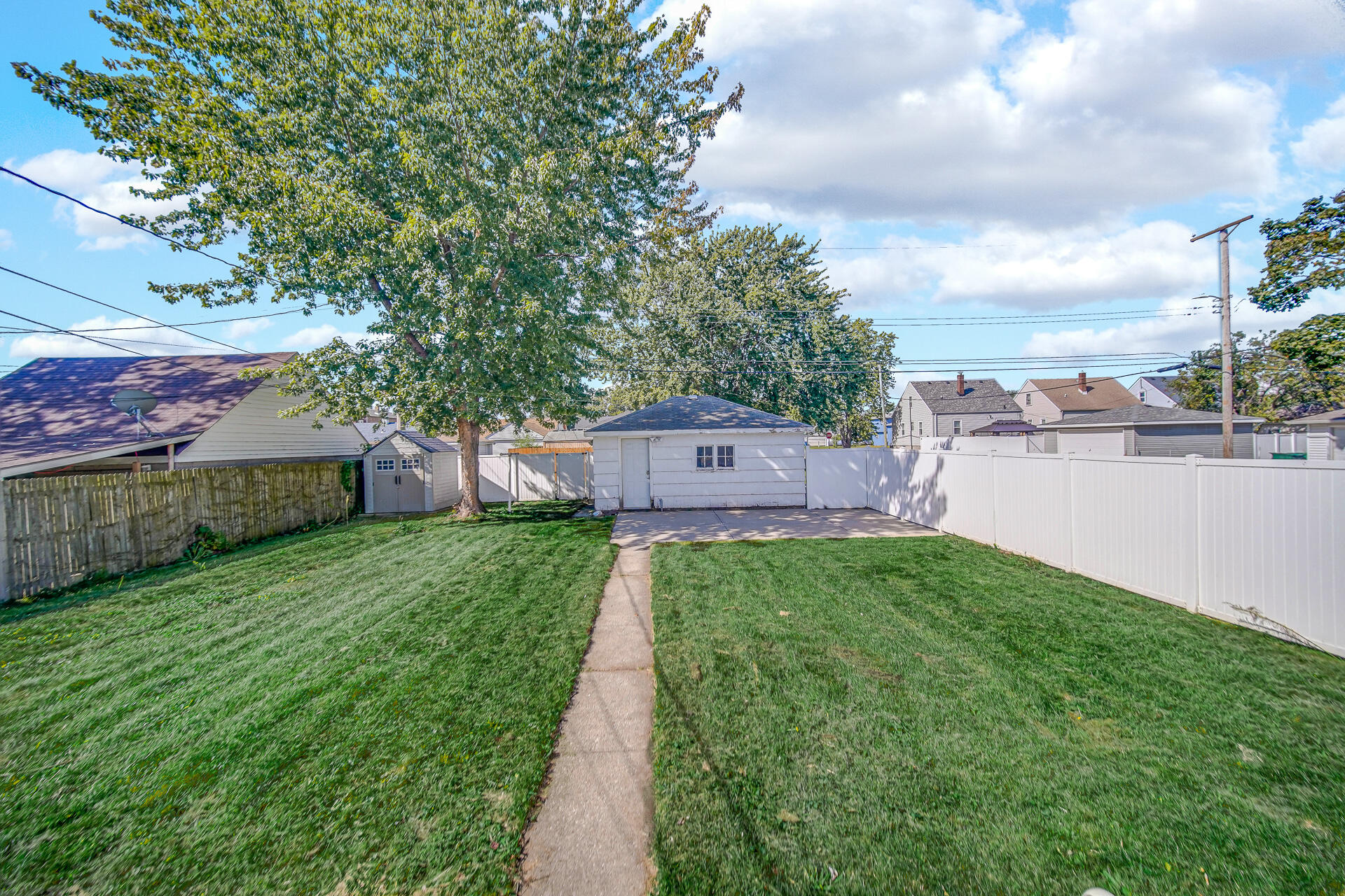 4004 Johnson Avenue Hammond, IN 46327 - Photo 15 of 18 a view of a back yard