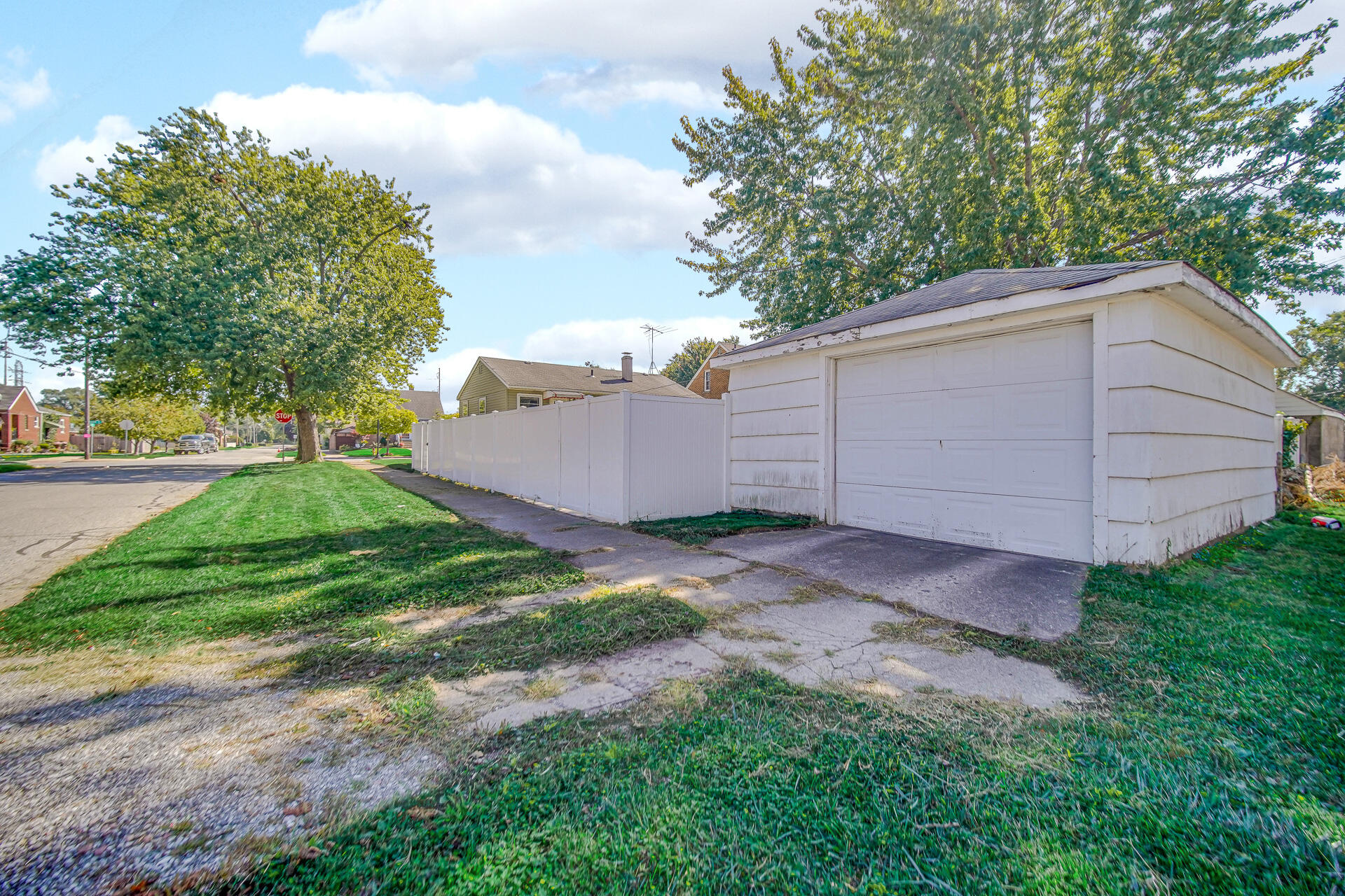 4004 Johnson Avenue Hammond, IN 46327 - Photo 18 of 18 a backyard of a house with lots of green space