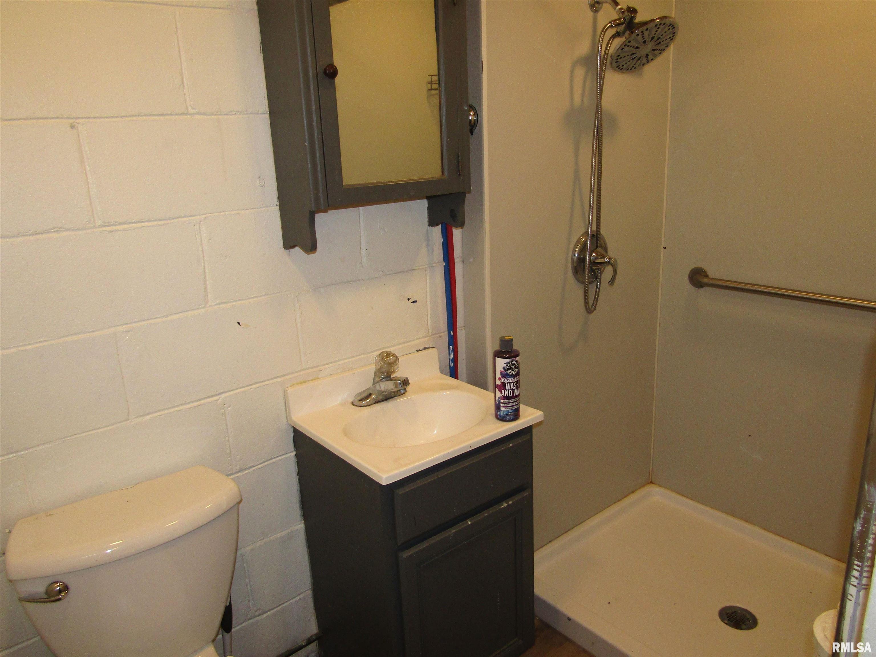 1320 North Main Street Canton, IL 61520 - Photo 12 of 57