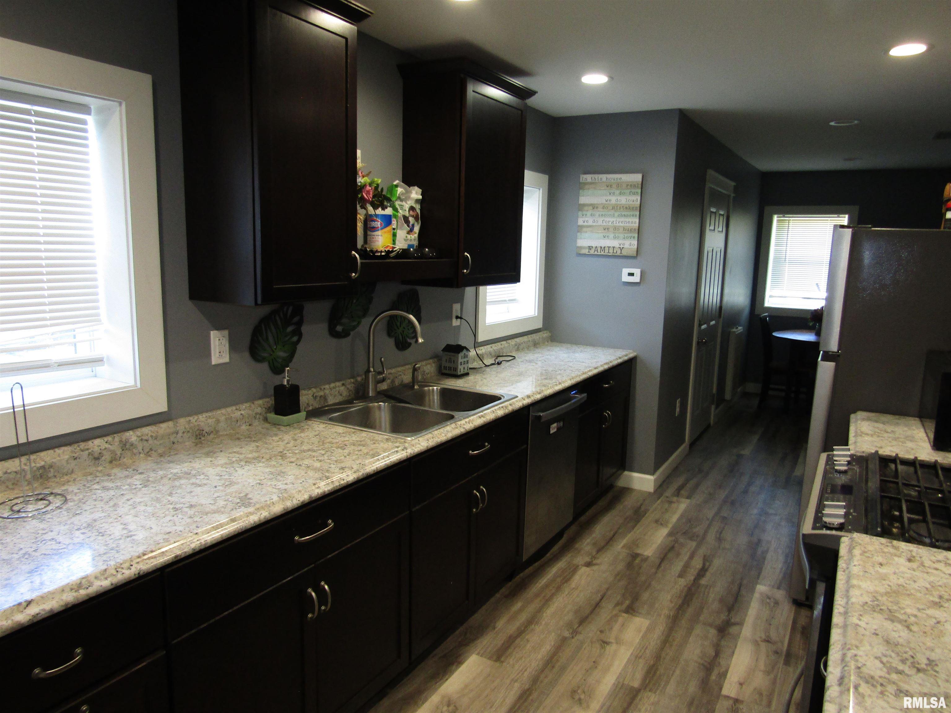 1320 North Main Street Canton, IL 61520 - Photo 18 of 57