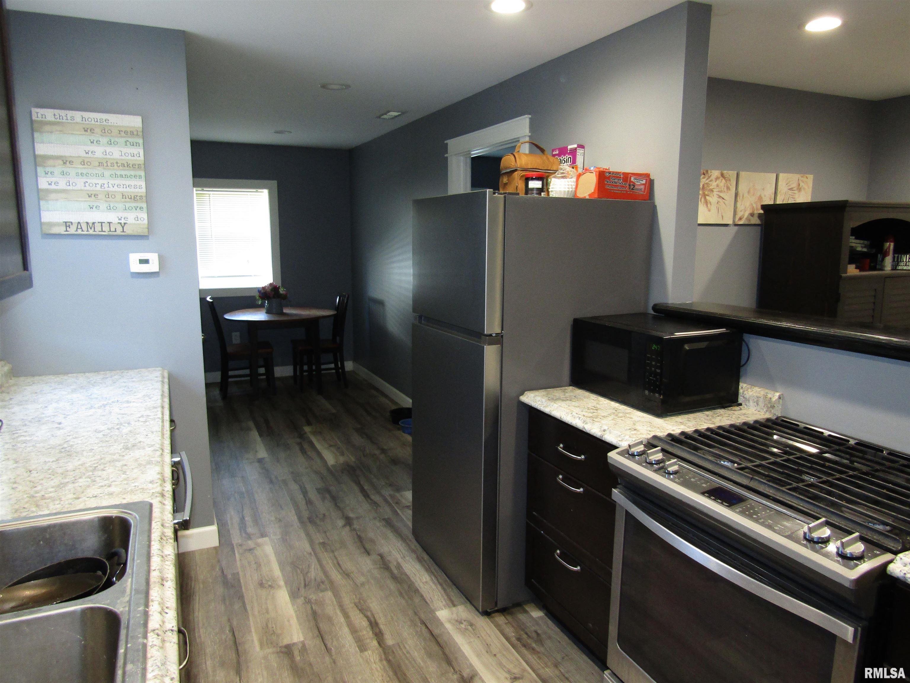 1320 North Main Street Canton, IL 61520 - Photo 23 of 57
