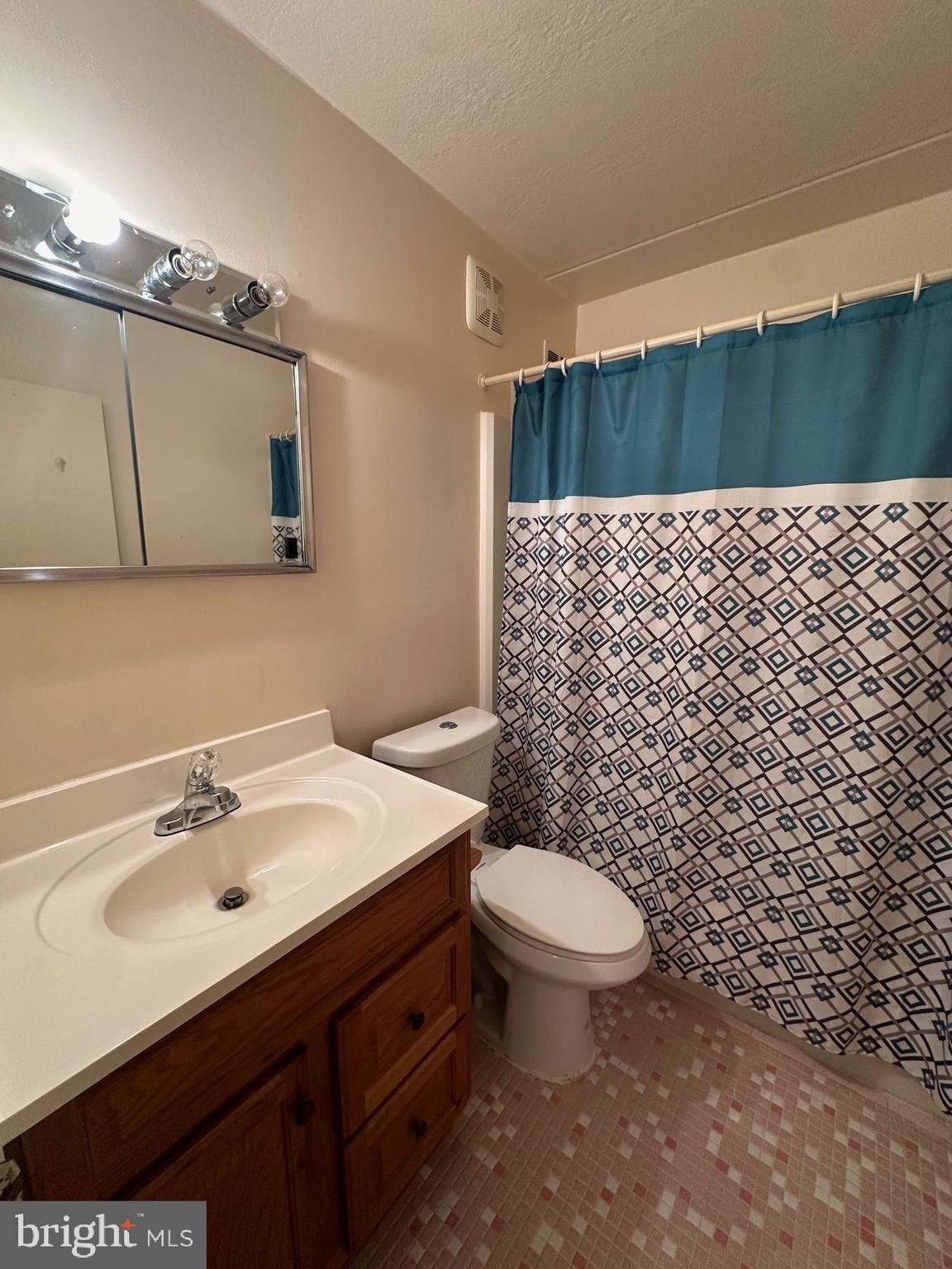 60 Welsh Tract Road, Unit B307 Newark, DE 19713 - Photo 16 of 28 Full Bathroom
