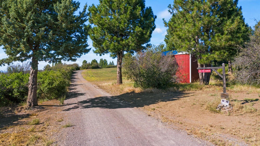 37065 Agency Lake Loop Road Chiloquin, OR 97624 - Photo 57 of 67 00060