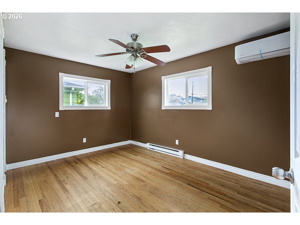 3025 Maple Street Longview, WA 98632 - Photo 15 of 35