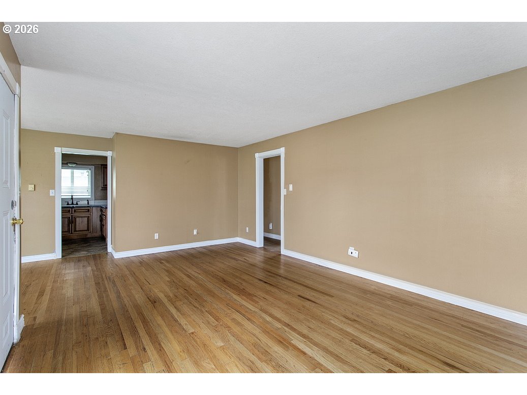 3025 Maple Street Longview, WA 98632 - Photo 9 of 35