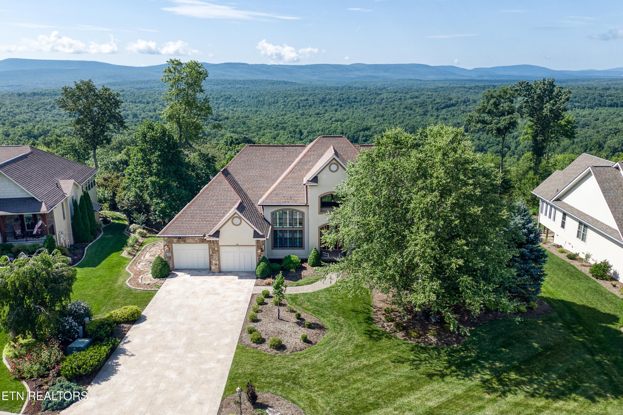 40 Bluff View Terrace Crossville, TN 38558 - Photo 3 of 47