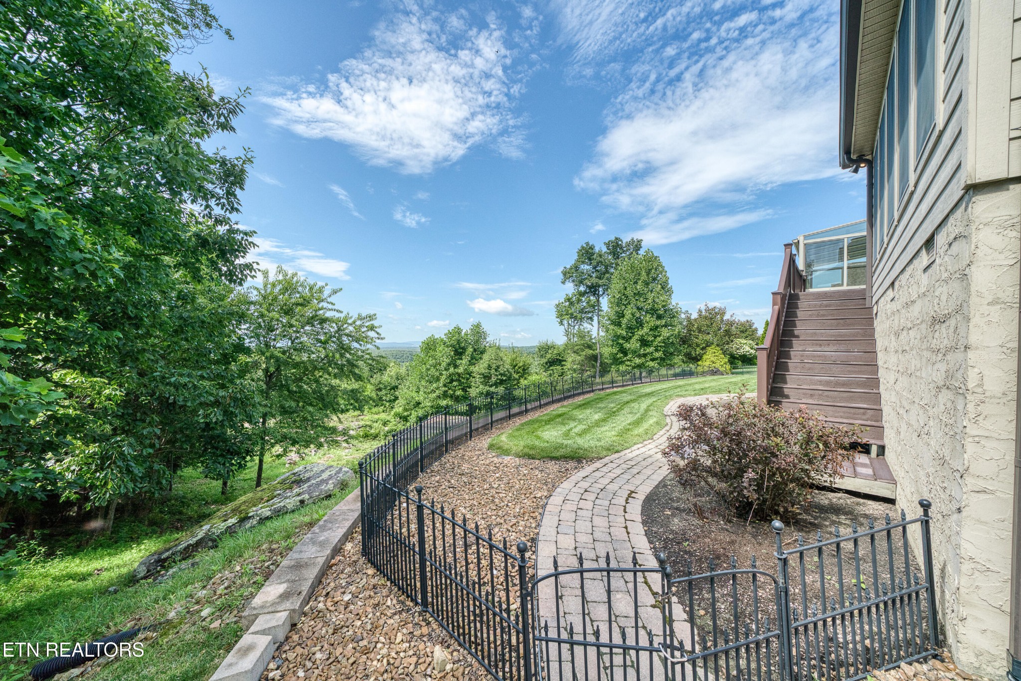 40 Bluff View Terrace Crossville, TN 38558 - Photo 4 of 47