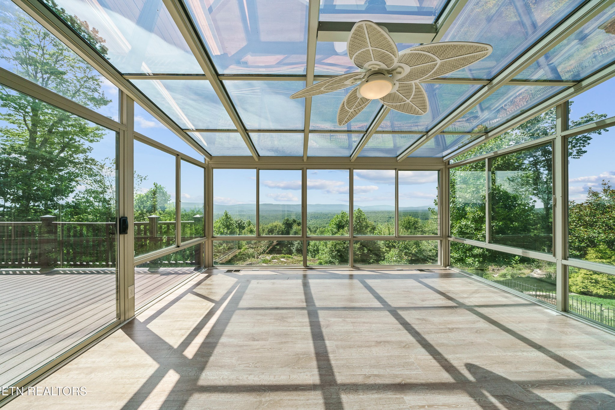 40 Bluff View Terrace Crossville, TN 38558 - Photo 9 of 47