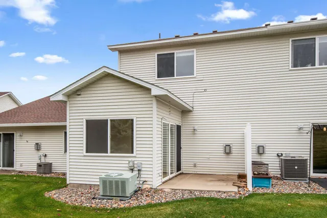 $199,900 | 404 Archibald Lane, Dundas, MN 55019