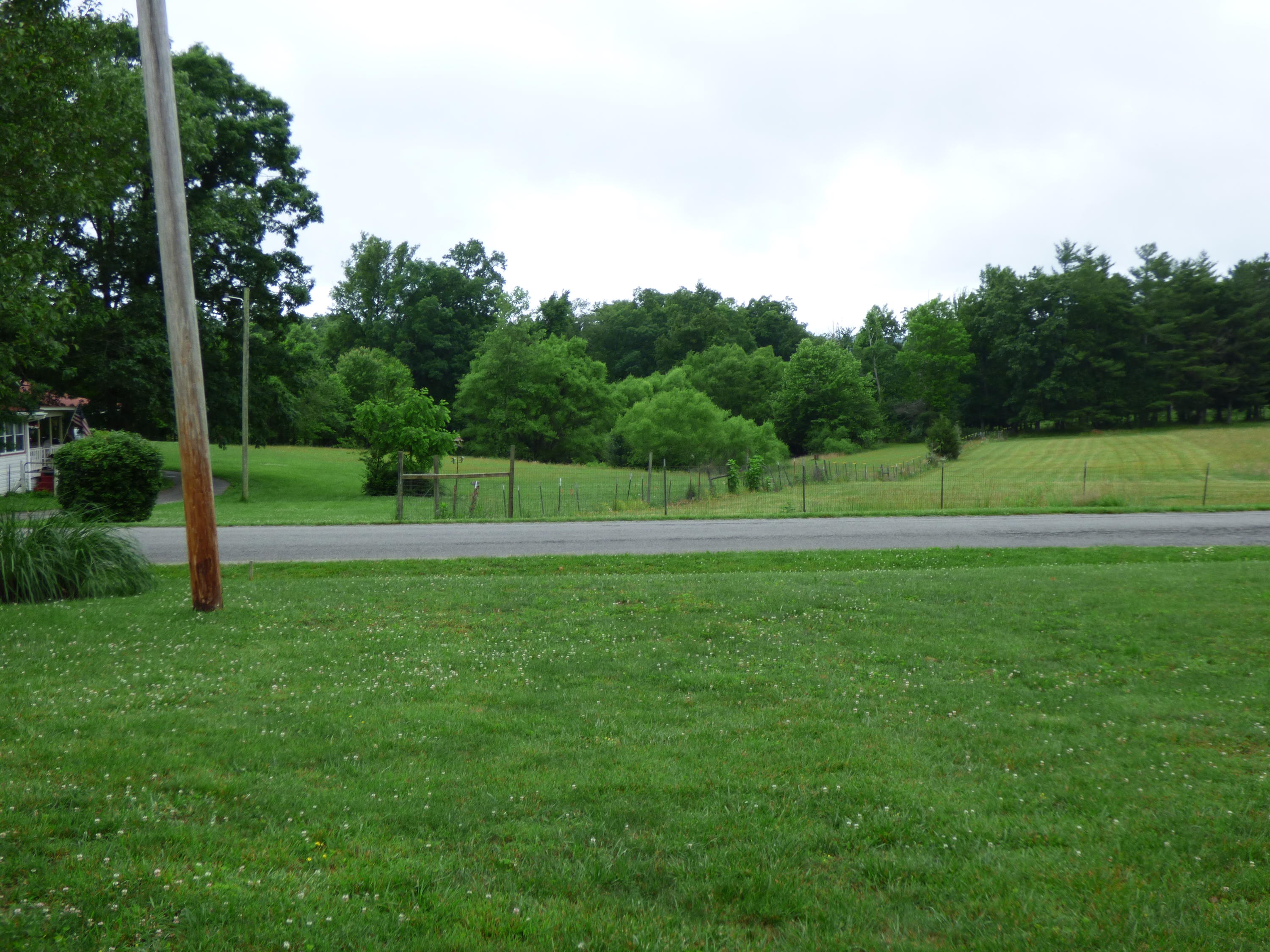 160 Drew Howard Road Crossville, TN 38558 - Photo 26 of 27 P1040835
