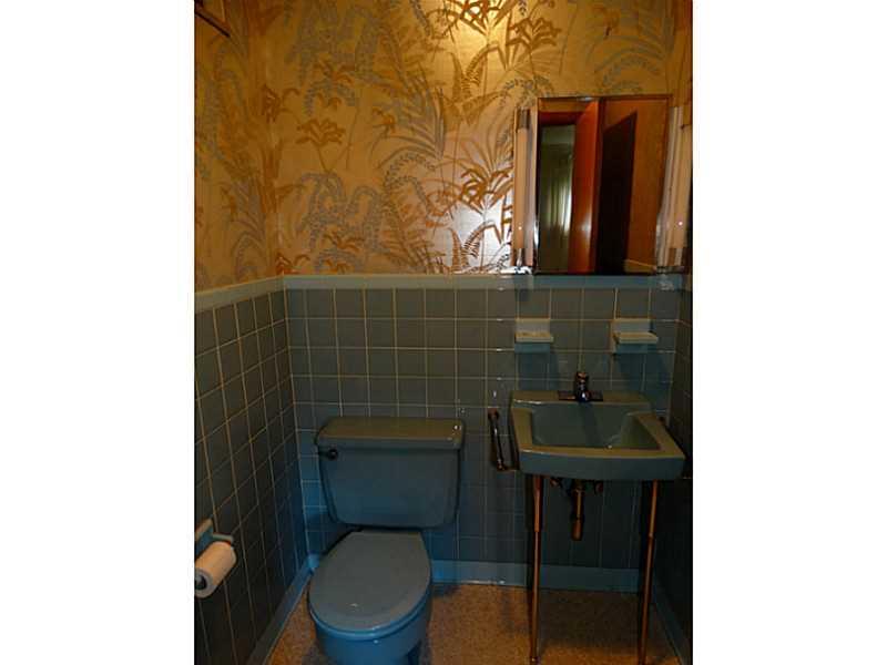 6650 Landview Road Pittsburgh, PA 15217 - Photo 14 of 24 Other. Powder room in master beroom.