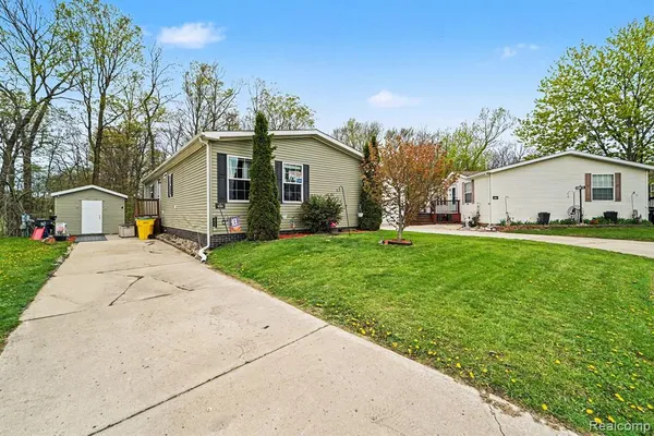 $75,000 | 1031 Falstaff Circle, Northville, MI 48167
