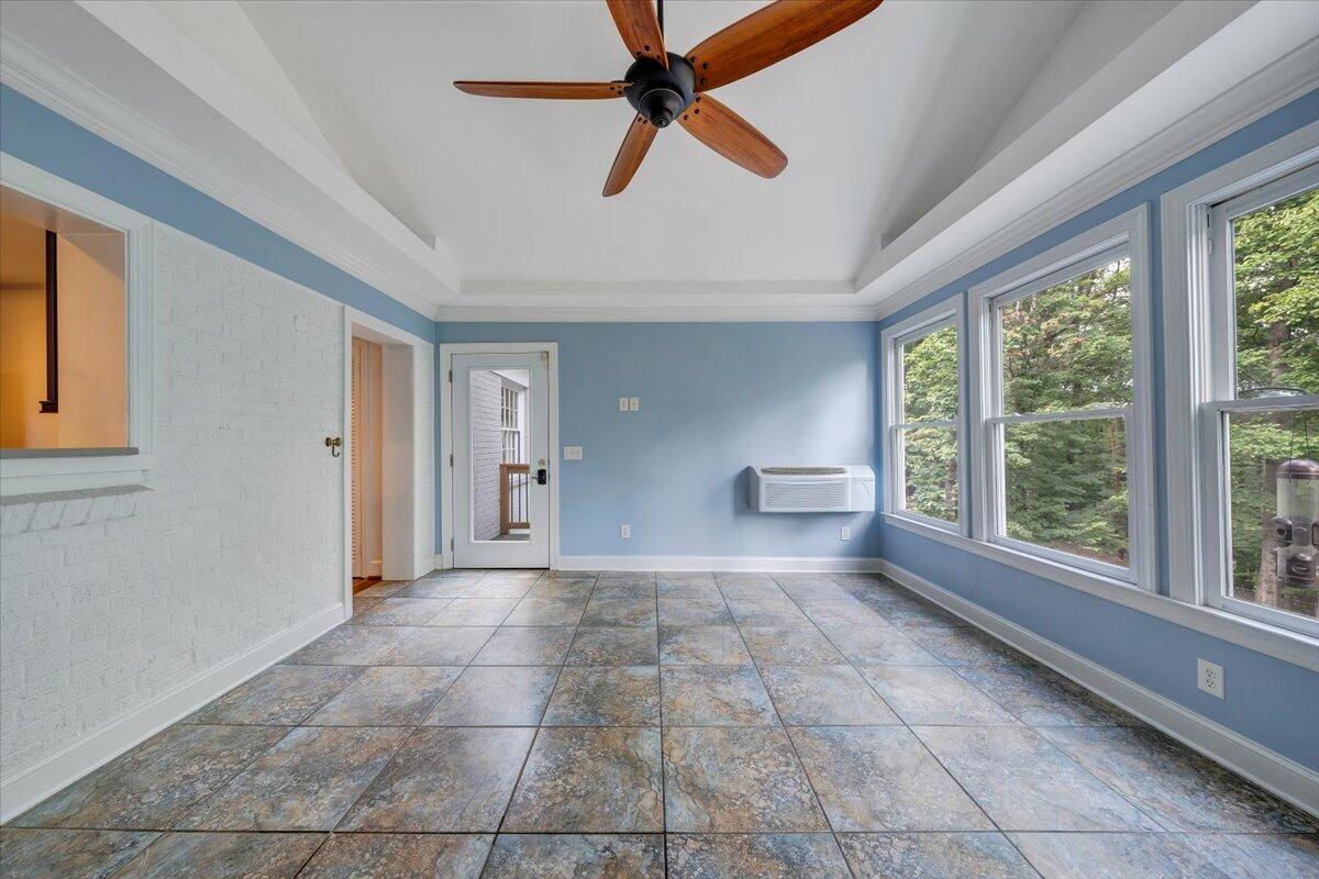 3135 West Ridge Road Southwest Roanoke, VA 24014 - Photo 21 of 50 a view of an empty room with a window