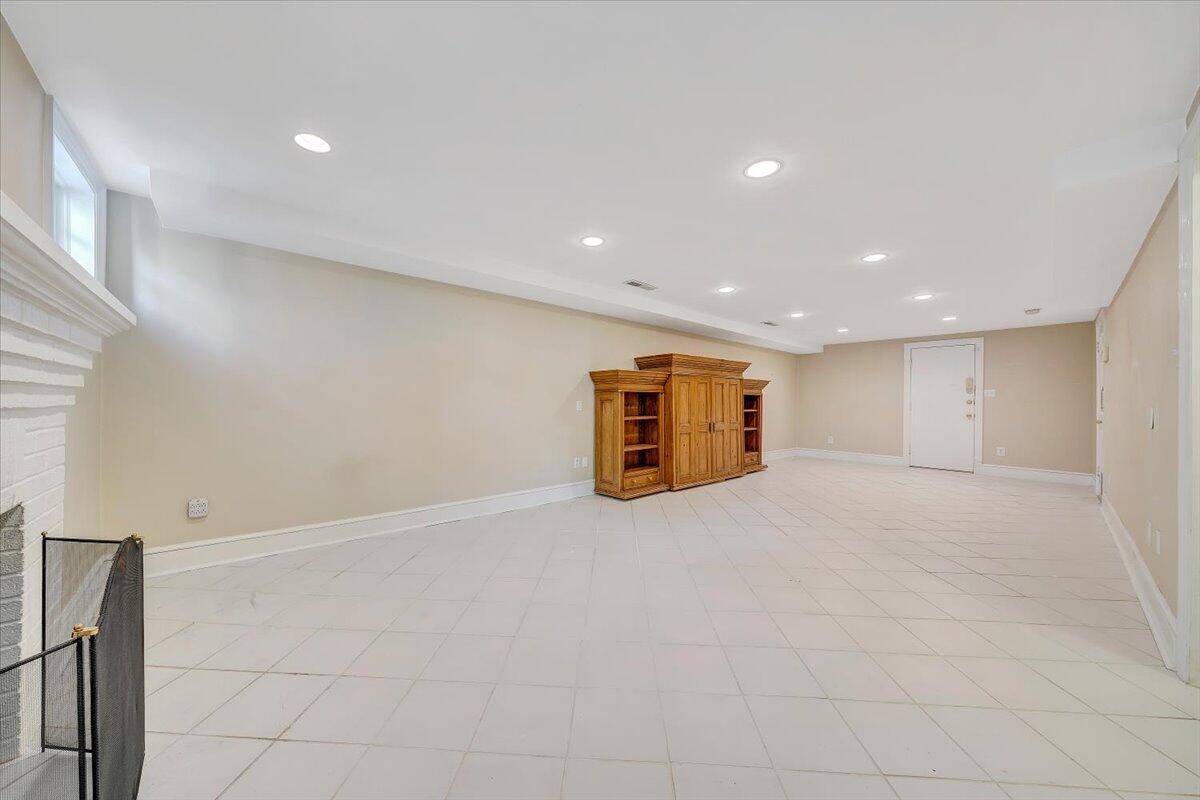 3135 West Ridge Road Southwest Roanoke, VA 24014 - Photo 31 of 50 a view of a big room with a kitchen