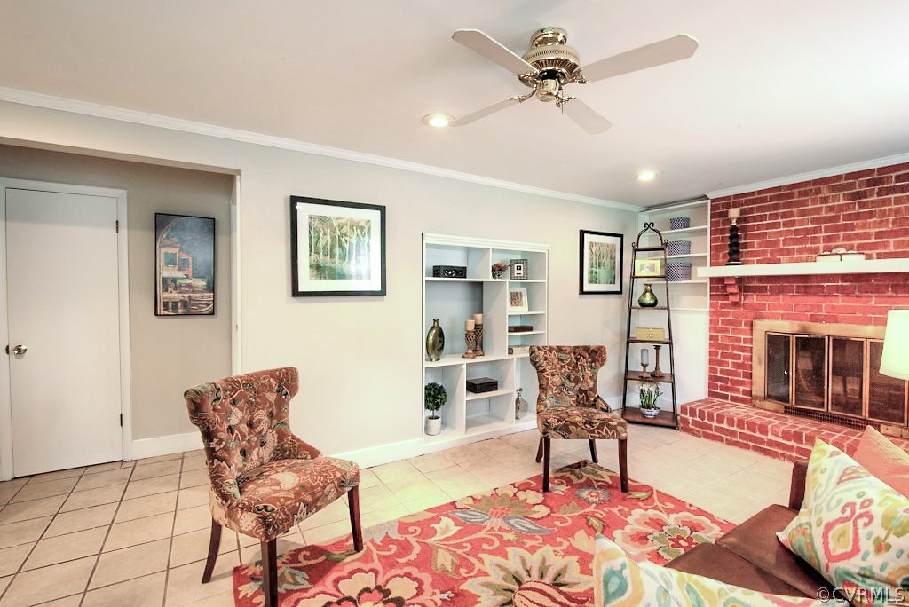 9304 Howze Road Glen Allen, VA 23060 - Photo 12 of 22 Family Room with built-in shelves