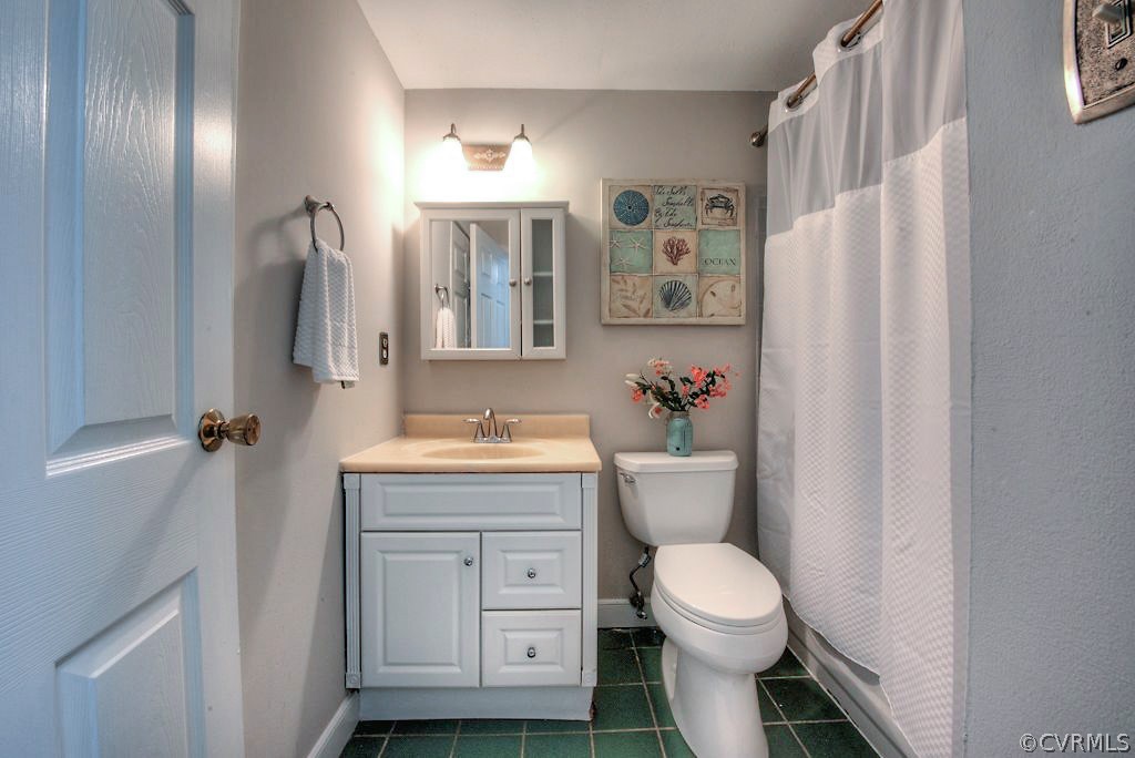 9304 Howze Road Glen Allen, VA 23060 - Photo 18 of 22 Full Bath has tiled tub/shower