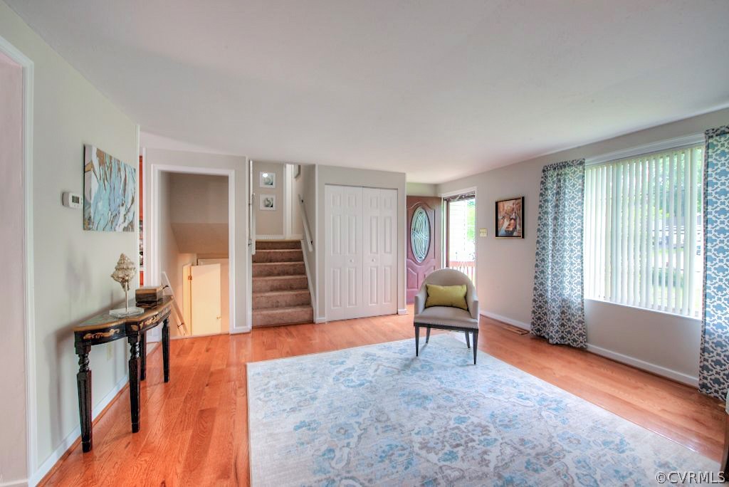 9304 Howze Road Glen Allen, VA 23060 - Photo 4 of 22 Bright & spacious Living Room has brand new hardwo