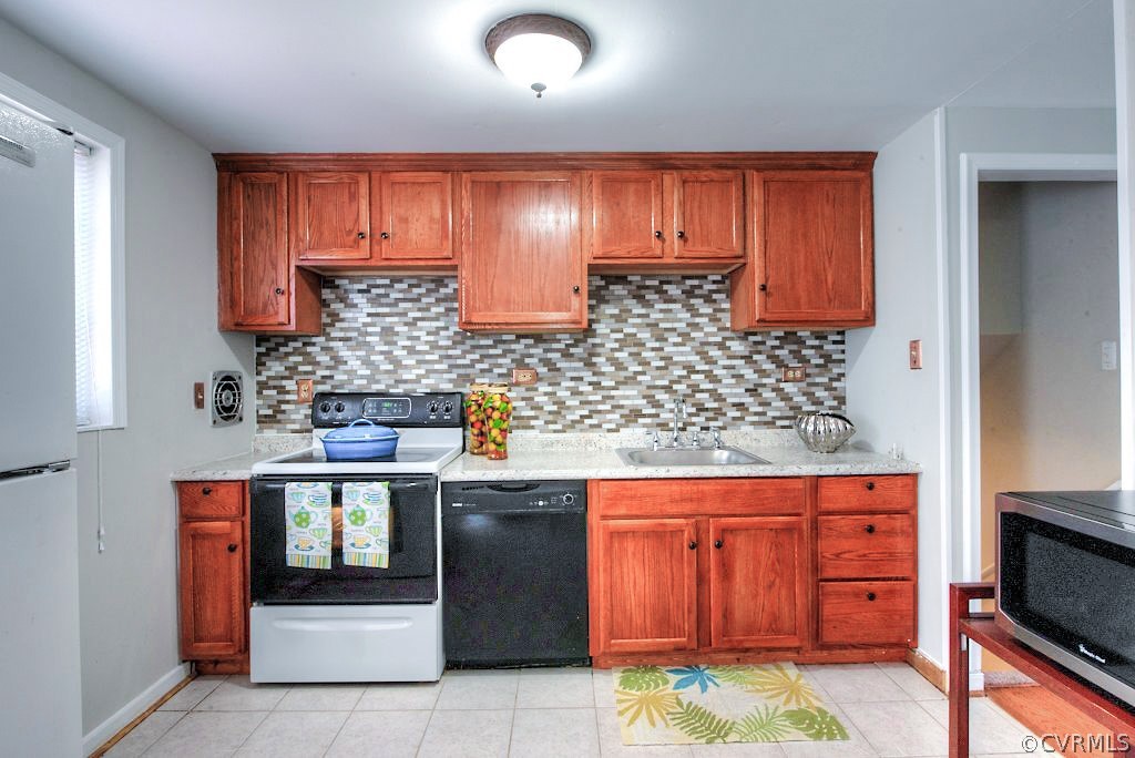 9304 Howze Road Glen Allen, VA 23060 - Photo 6 of 22 Updated kitchen in 2019