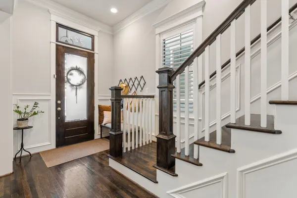 $825,000 | 924 Aurora Street, Houston, TX 77009