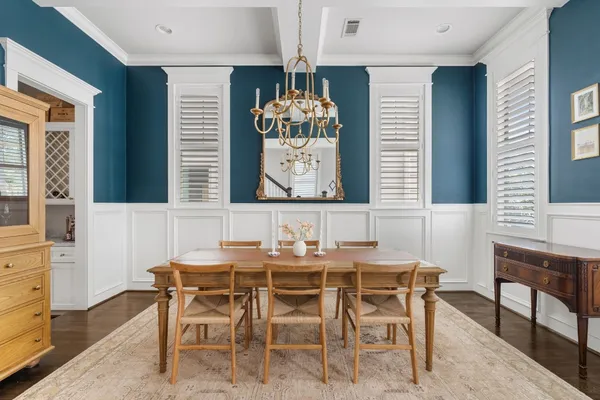 $825,000 | 924 Aurora Street, Houston, TX 77009
