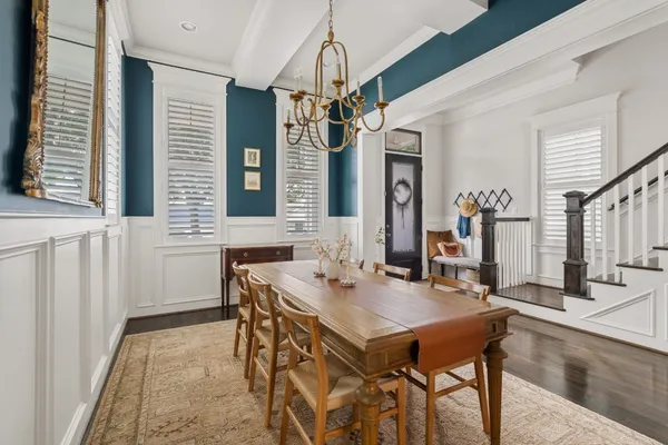$825,000 | 924 Aurora Street, Houston, TX 77009