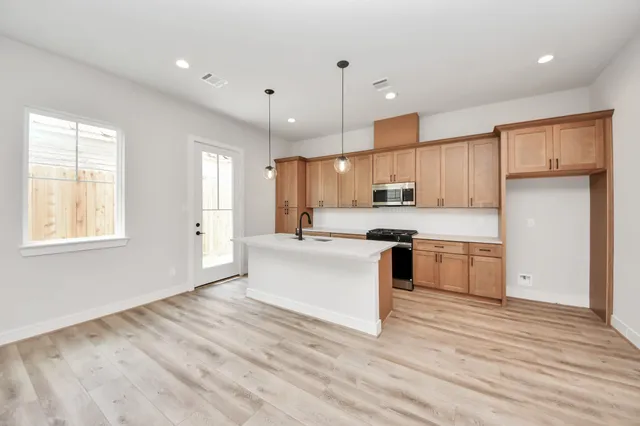 $2,200 | 6523 Old Olive Tree Drive, Houston, TX 77091