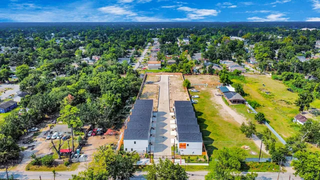 $2,200 | 6523 Old Olive Tree Drive, Houston, TX 77091