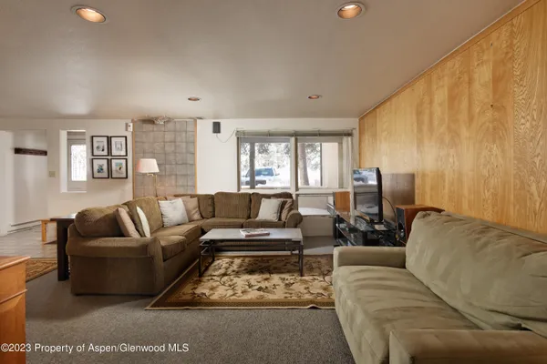 $14,000 | 1501 Maroon Creek Road, Unit 5, Aspen, CO 81611