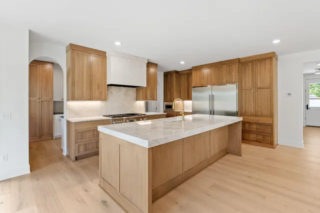 $2,199,900 | 6013 Concord Avenue, Edina, MN 55424