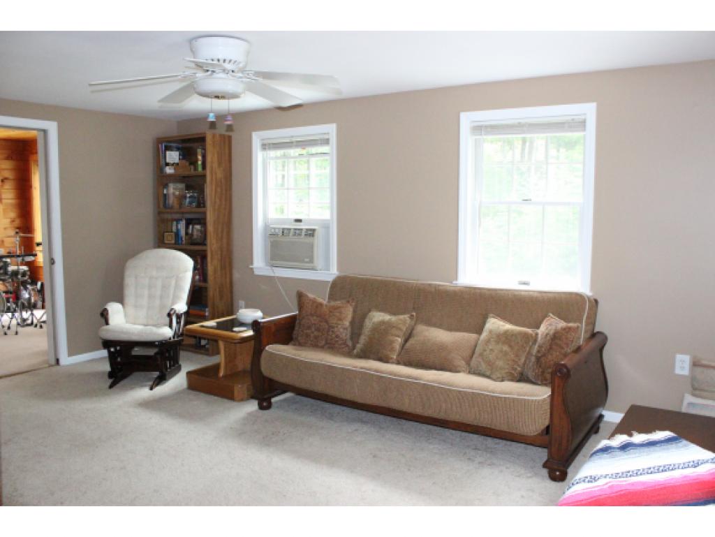 5 Travis Road Nashua, NH 03063 - Photo 13 of 36 Gallery Image 13
