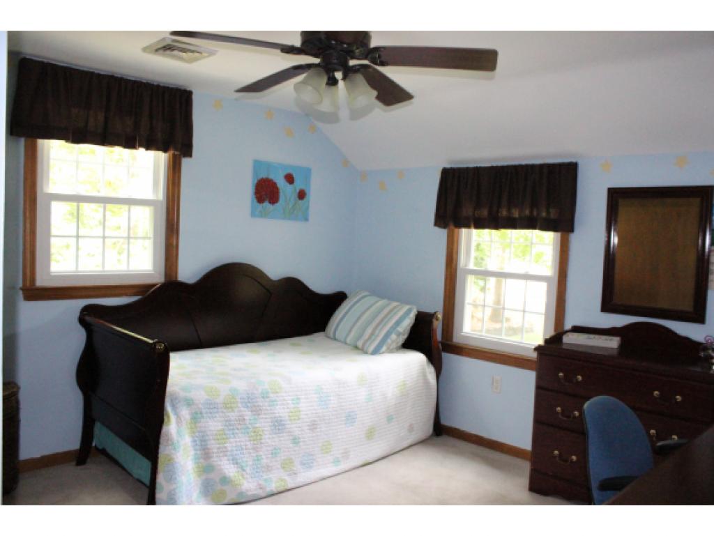 5 Travis Road Nashua, NH 03063 - Photo 23 of 36 Gallery Image 23