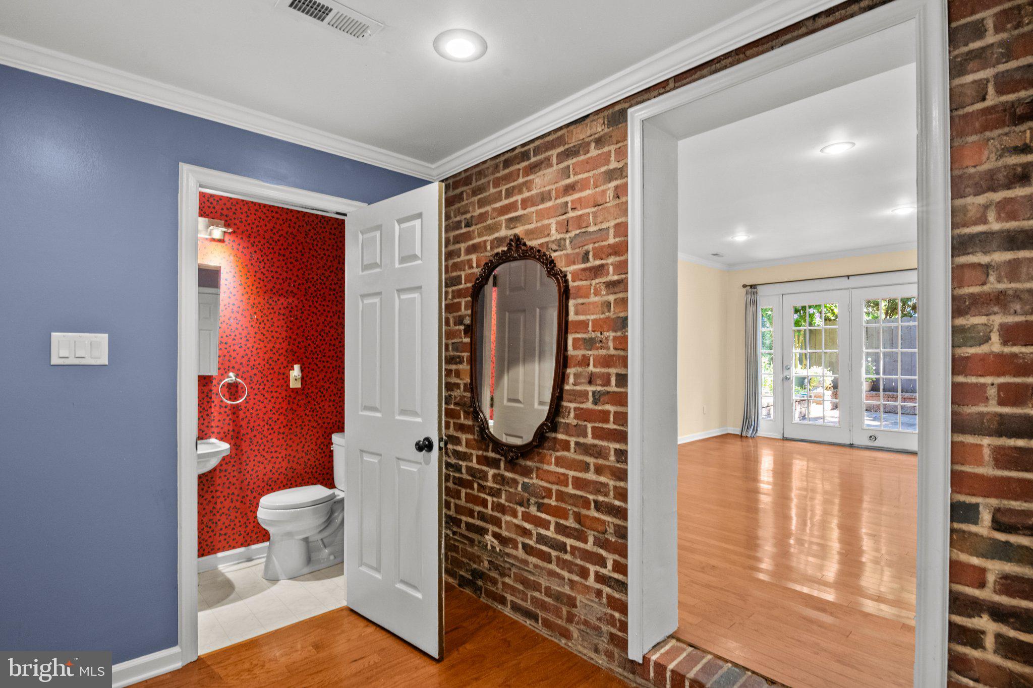 500 Sycamore Road Reading, PA 19611 - Photo 22 of 50 Main Level Bath