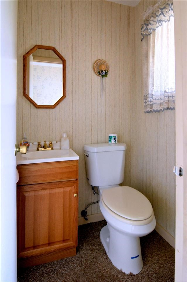 39 Sparrowbush Road Colonie, NY 12110 - Photo 19 of 25 Photo 19