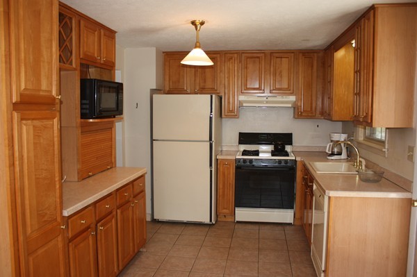 9 Liberty Road Marshfield, MA 02050 - Photo 7 of 21 Gallery Image 7