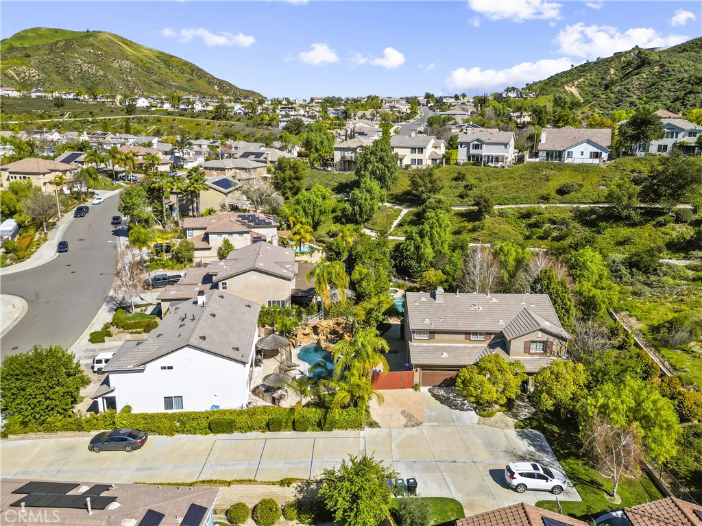 22262 Trinity Place Saugus, CA 91390 - Photo 74 of 76 Community