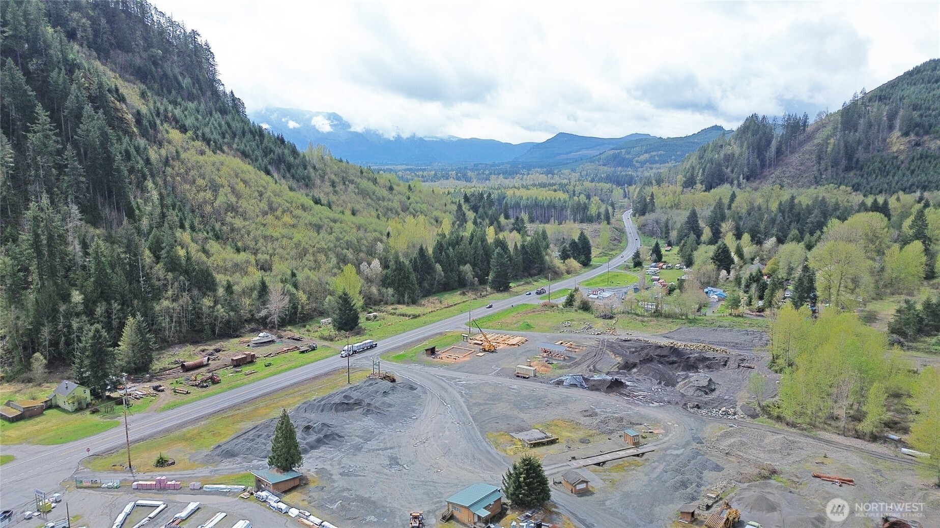 113 Leroy Road Randle, WA 98377 - Photo 9 of 39