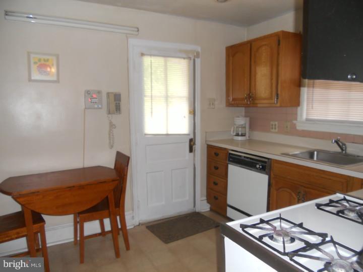 1521 Manoa Road Wynnewood, PA 19096 - Photo 3 of 17 Kitchen