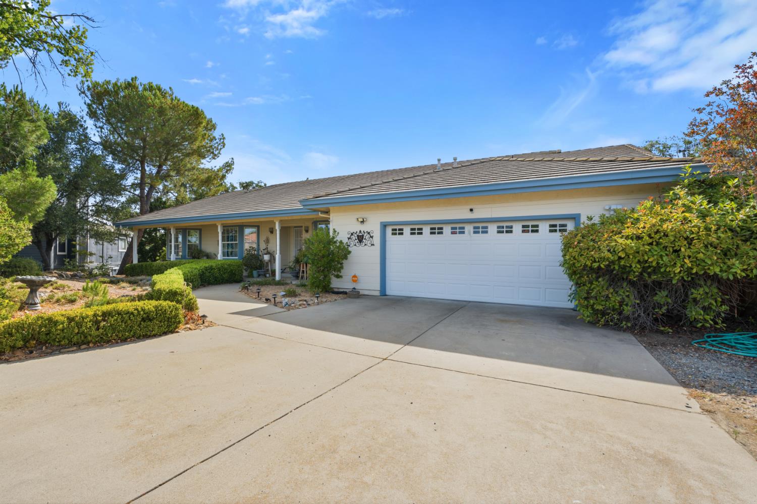 401 Oak Ridge Court Valley Springs, CA 95252 - Photo 2 of 67