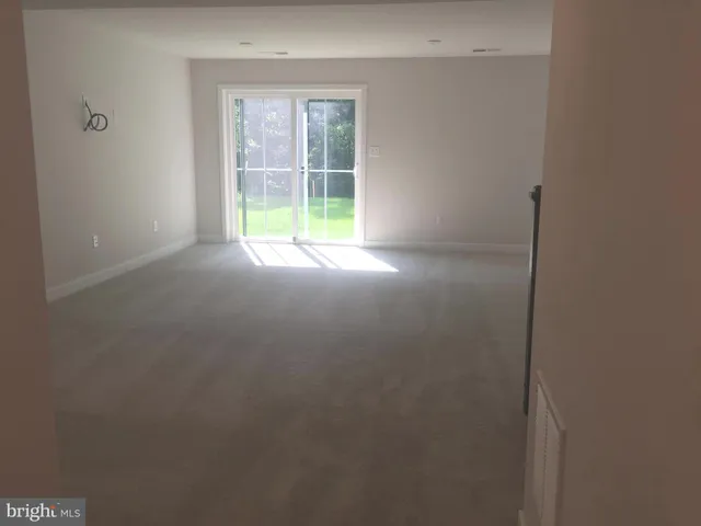 $3,300 | 735 Stonehouse Way, Hockessin, DE 19707