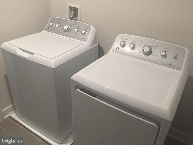 $3,300 | 735 Stonehouse Way, Hockessin, DE 19707