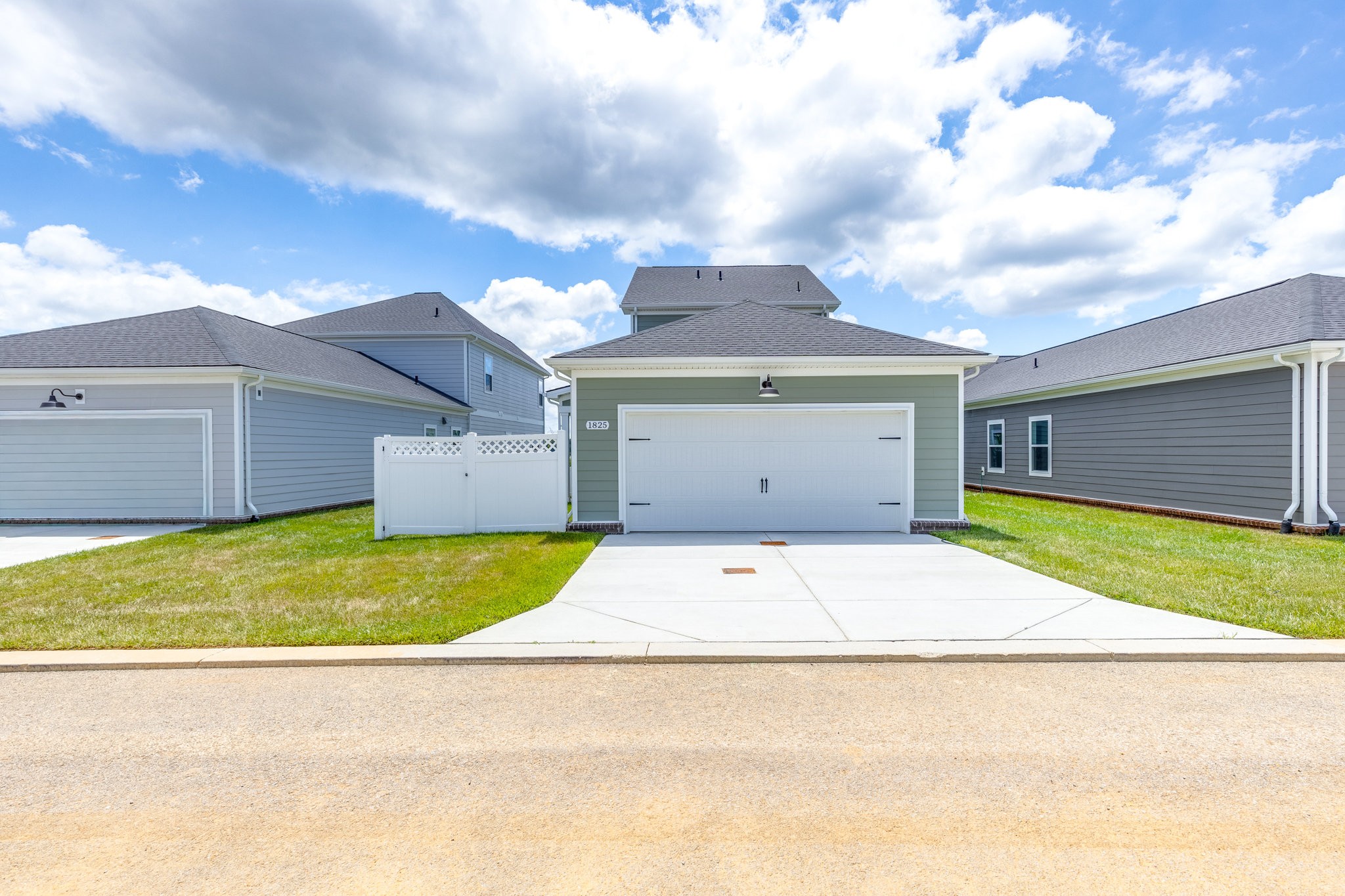 1825 Flatwaters St Spring Hill Spring Hill, TN 37174 - Photo 8 of 10