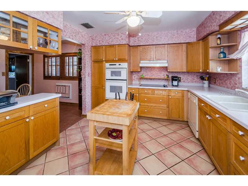 447 20th Avenue Indian Rocks Beach, FL 33785 - Photo 10 of 23 Kitchen