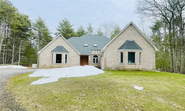 $799,900 | 290 Mile Road, Coventry, RI 02816