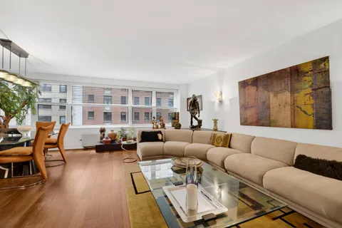 $440,000 | 850 North Dewitt Place, Unit 7K, Chicago, IL 60611