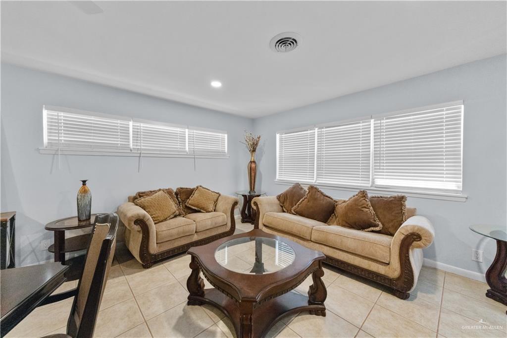 1201 North Glasscock Road Mission, TX 78572 - Photo 5 of 26 Gallery Image 5