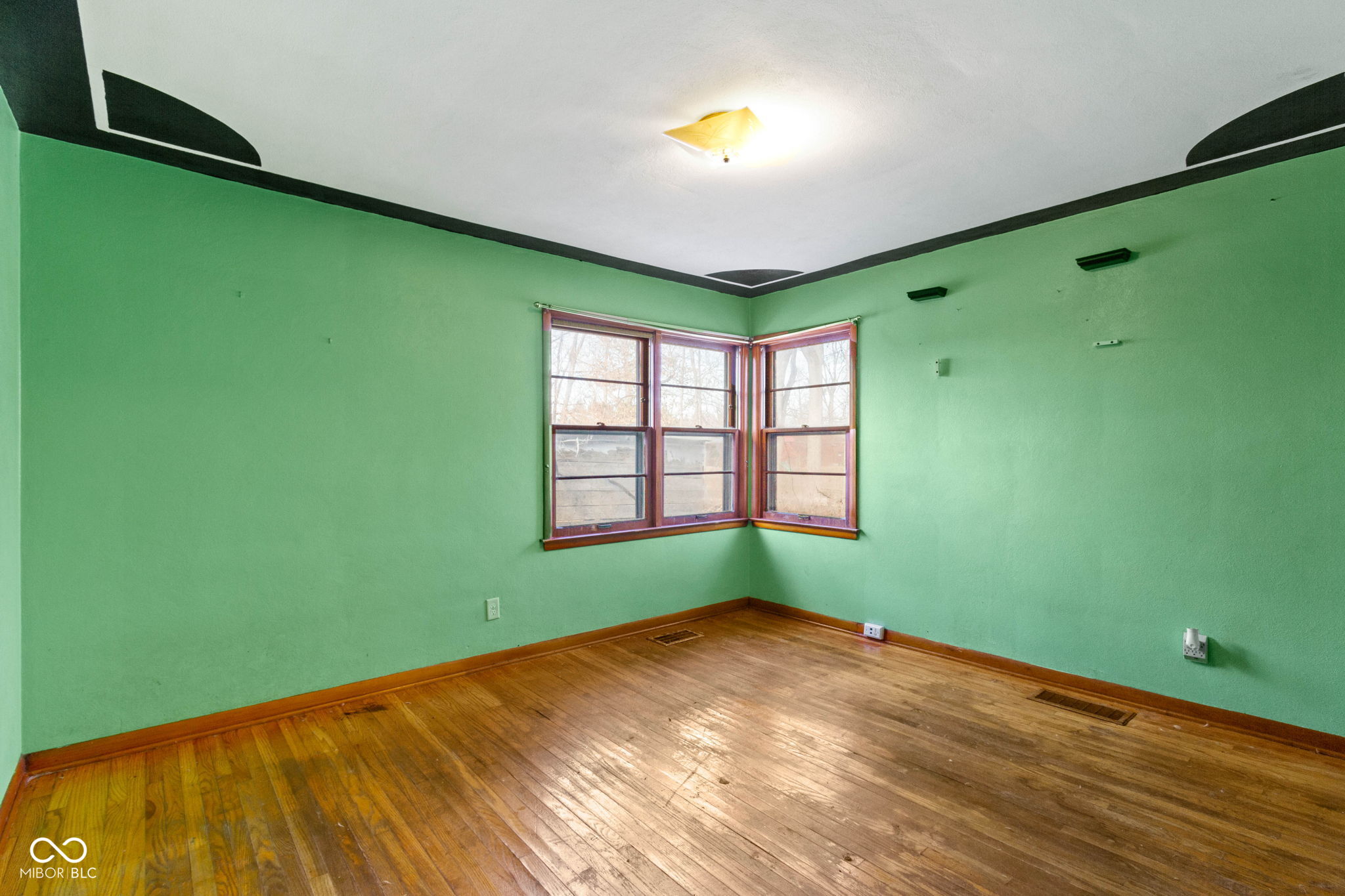 6270 Clydes Road Indianapolis, IN 46268 - Photo 19 of 35