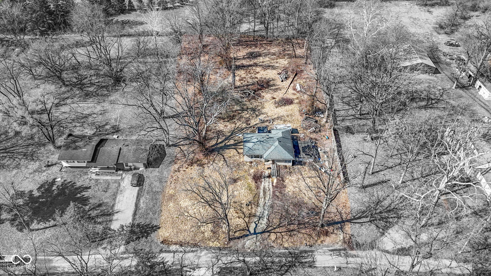 6270 Clydes Road Indianapolis, IN 46268 - Photo 2 of 35