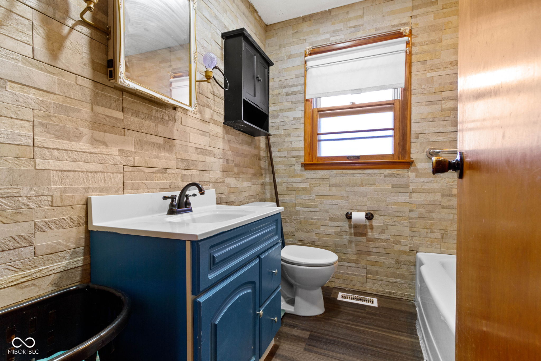 6270 Clydes Road Indianapolis, IN 46268 - Photo 21 of 35