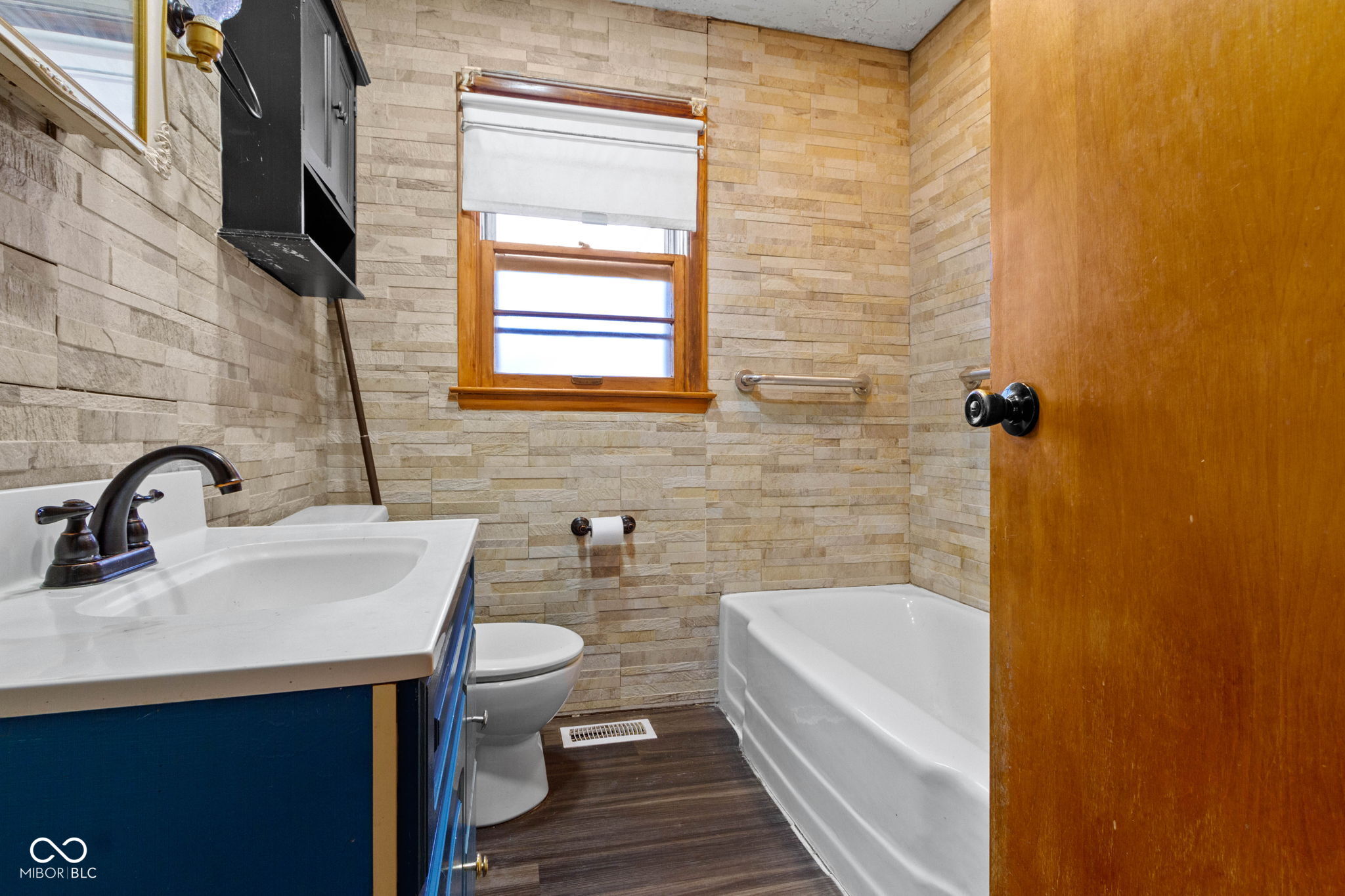 6270 Clydes Road Indianapolis, IN 46268 - Photo 22 of 35