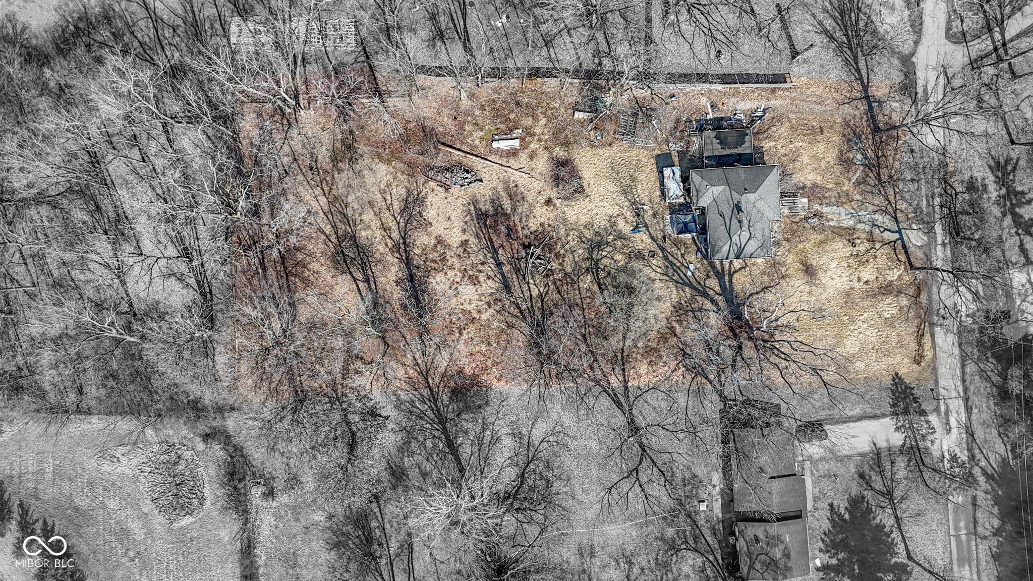 6270 Clydes Road Indianapolis, IN 46268 - Photo 4 of 35